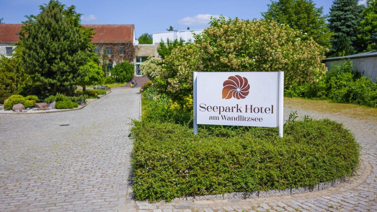 Seepark Hotel Am Wandlitzsee Exterior foto